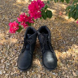 Cloud Steppers by Clarks